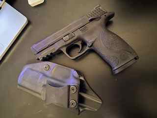 Smith and Wesson M&amp;P 9 1.0