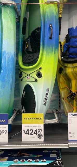 Heritage angler 10ft kayak. New . 180.00