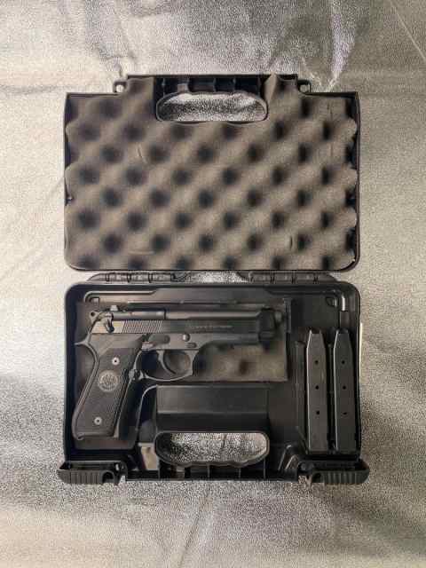 Beretta M9 - Like New Condition