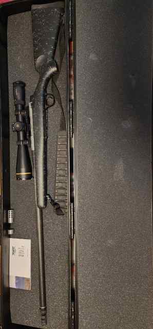 7mm Rem Mag Christensen Arms rifle, scope, case