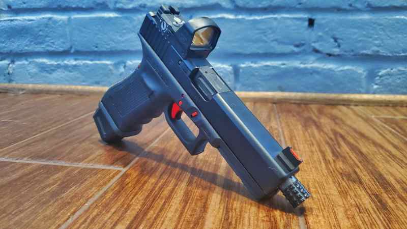 Glock 17 Gen4 Home Defense Competition Setup