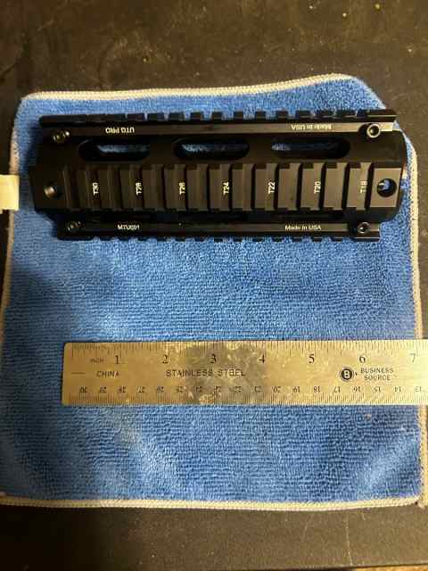 UTG Pro Handguard Picatinney drop in