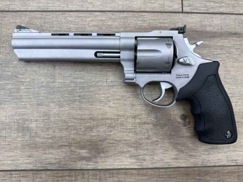*USED* TAURUS 44 REVOLVER TRACKER