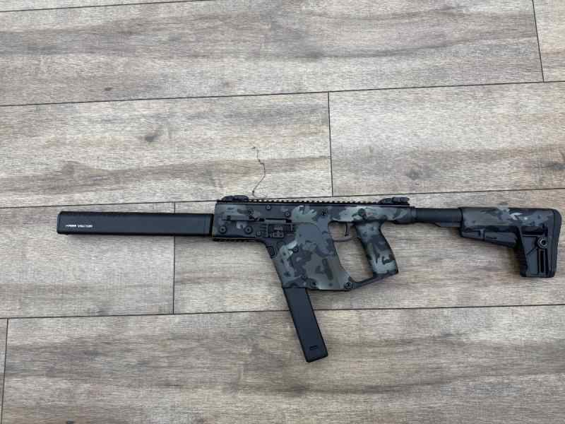*USED* KRISS VECTOR  CAMO