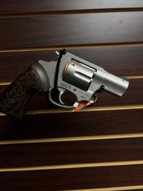TAURUS 856 .38 SPECIAL 