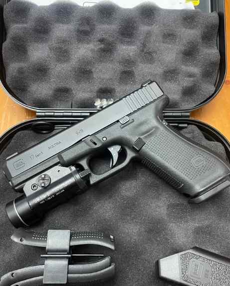 Glock 17 9mm Gen5 Streamlight TLR1