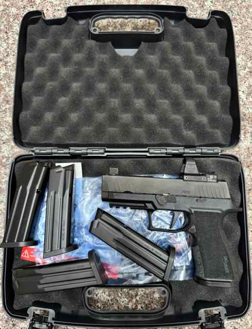 LNIB Sig Sauer P320 XTEN Comp 10mm w/Extras