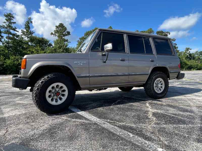 1991 Mitsubishi Montero WAR WAGON!!!