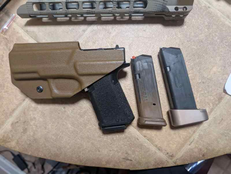 Gun11.jpg