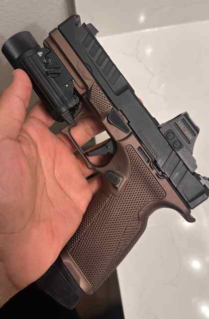 Fs/Ft - Springfield Echelon comp