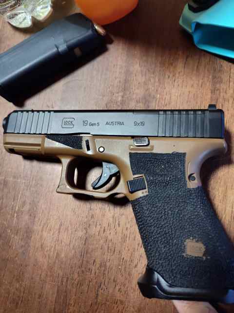 Glock 19 mos