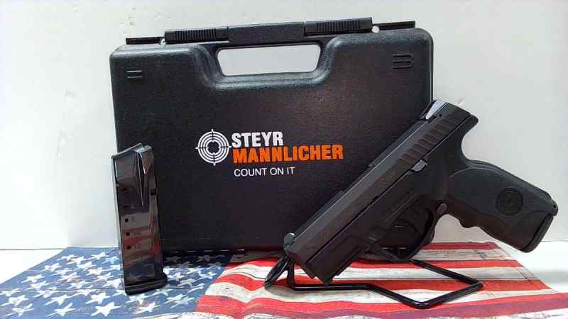 Steyr C-A1 Pistol 12 RD 40 S&amp;W