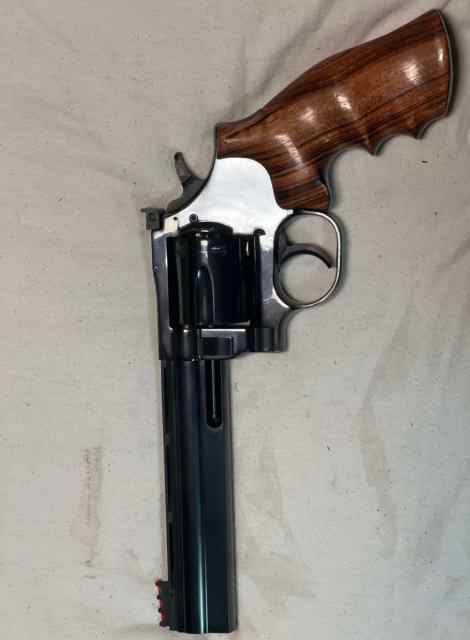 Dan Wesson model 15 357 magnum