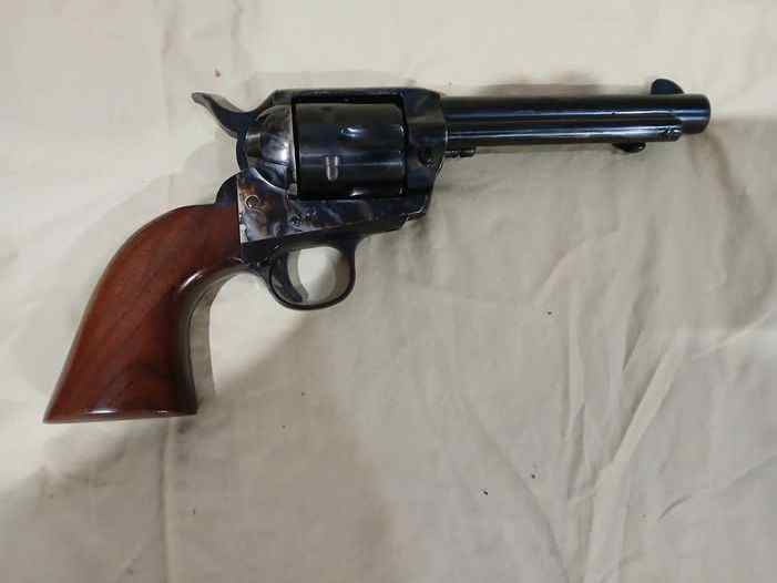 pistol1.jpg