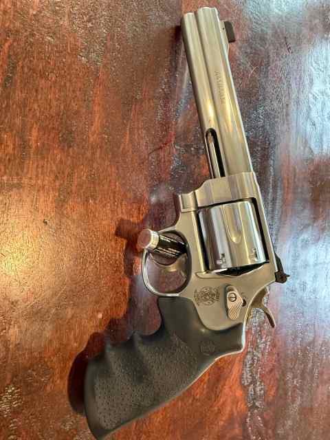 Smith&amp;Wesson 44 MAG-629 CLASSIC FACTORY POWER PORT