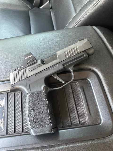 Sig P365x with Holosun 507k red dot 