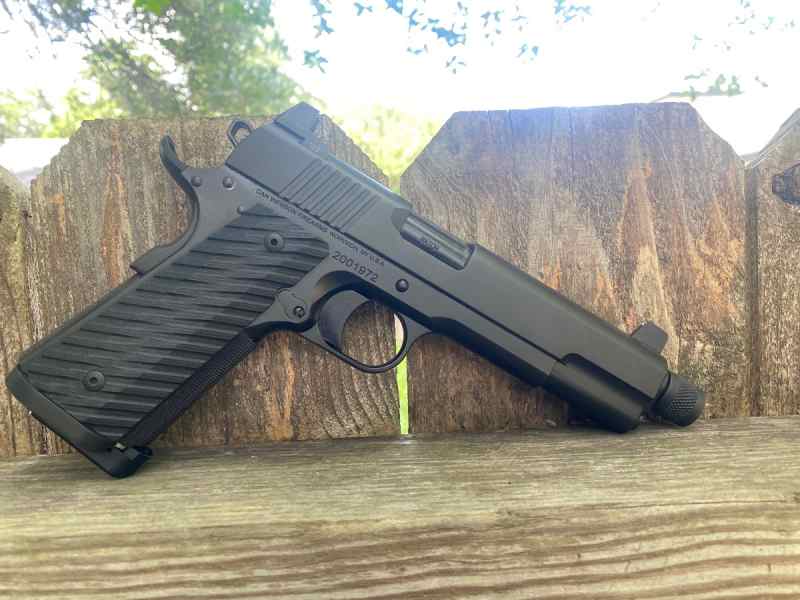 Dan Wesson Wraith 10mm 1911