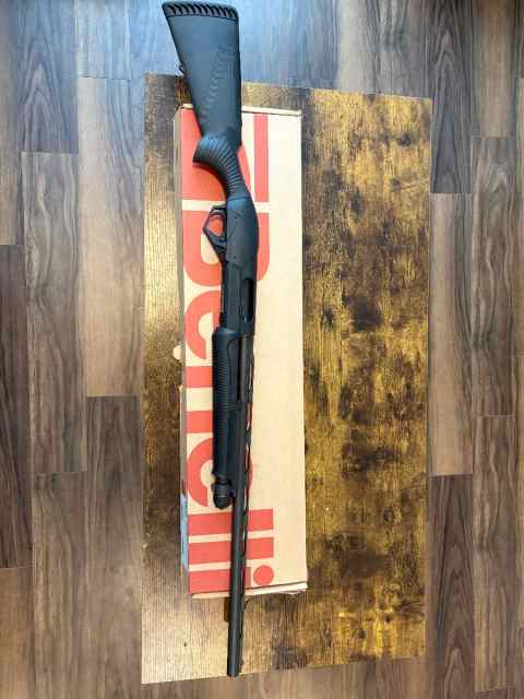 Benelli Super Nova pump action 12 GA