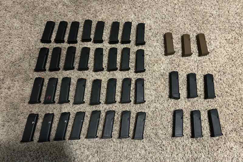 OEM Glock 19 mags 