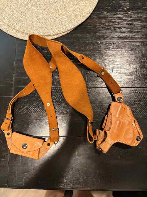 Vintage DeSantis J Frame Shoulder Holster 
