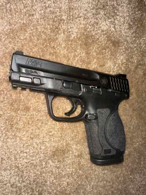M&amp;P 2.0 Compact