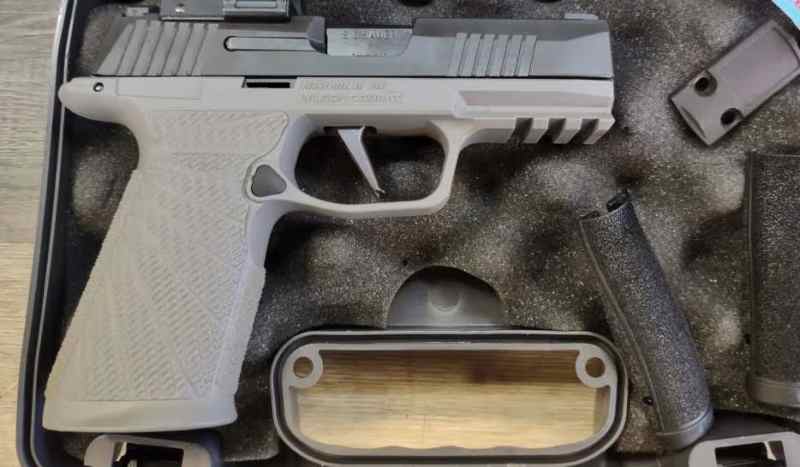 USED SIG Sauer P365 Macro 9mm Pistol