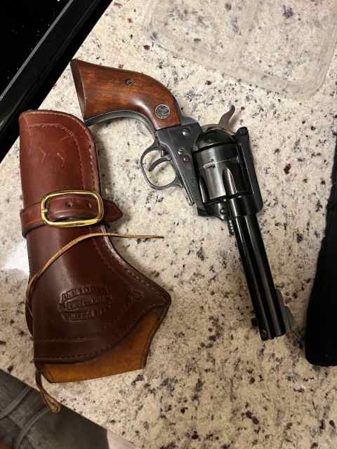 1969 Ruger Blackhawk .357 mag (3-screw)