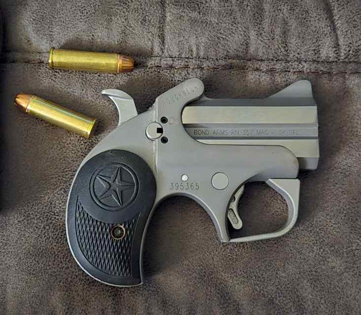 Derringer 357 Mag Centerfire pocket pistol 