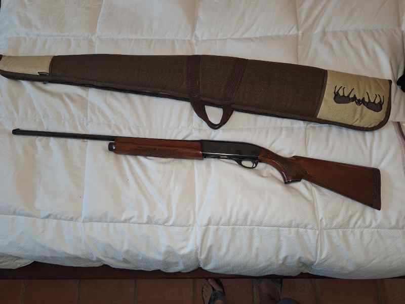 Remington Model-1100 Semi-Auto Shotgun