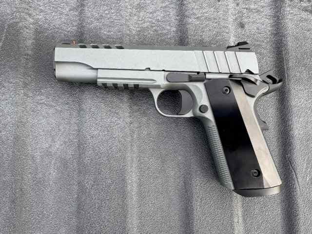 Tisas Night stalker 1911