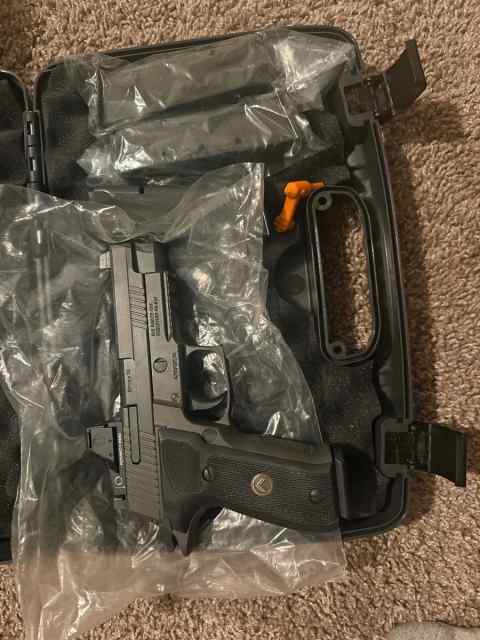 P226 Sig Sauer Legion 
