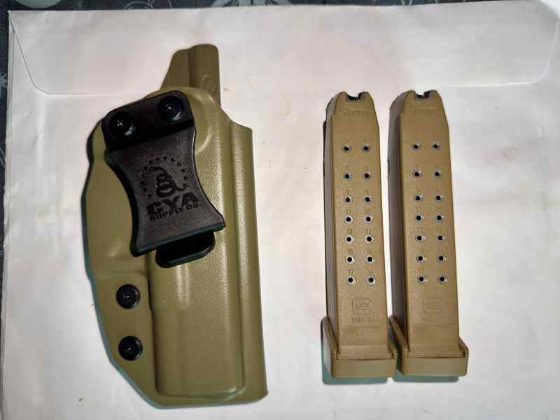 Glock 19X Magazines &amp; Holster