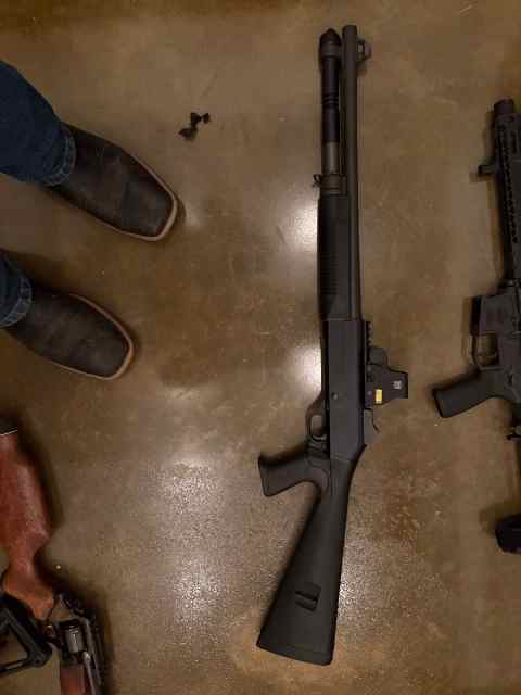 Benneli M4 w/ Eotech
