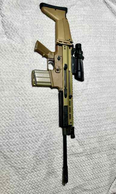 FN SCAR 17S 7.62 FDE