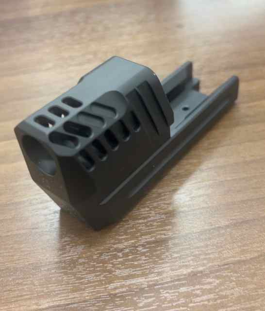 P30 compensator 