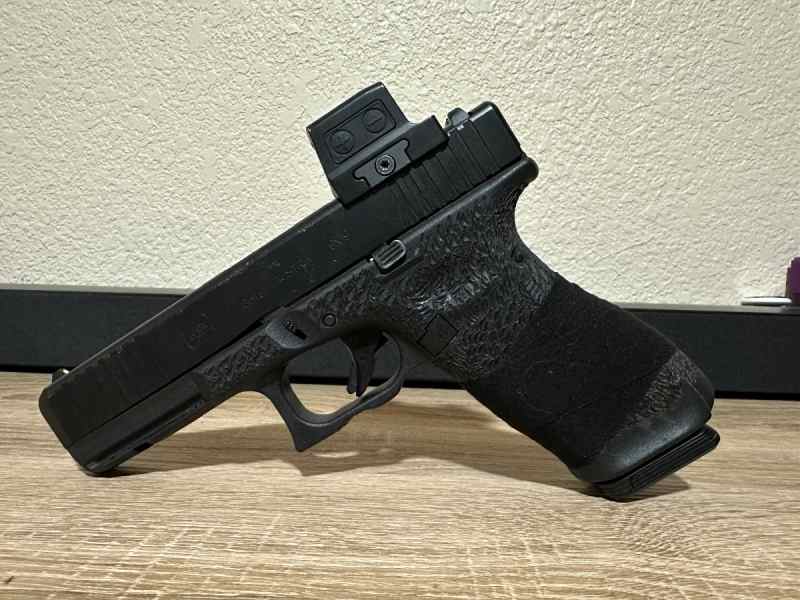 Glock 17 w/ holosun 509T