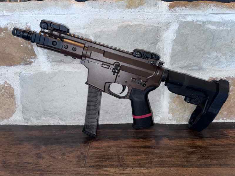 AR9 - Quarter circle 10 - 9MM AR15 - Glock pattern