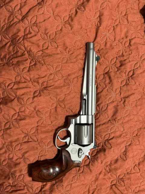 Smith and Wesson 629 performance center 