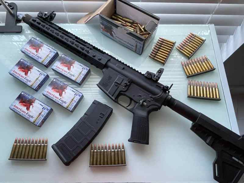 AR15 5.56 &amp; .223... PLUS 200+ RNDS OF AMMO AVAIL!