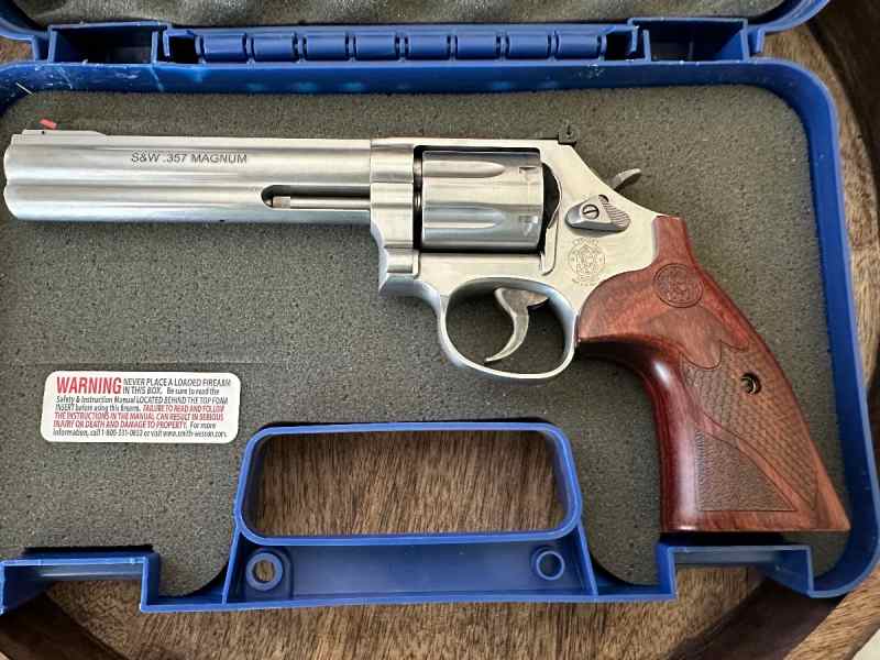 Smith and Wesson .357 Magnum 6” 