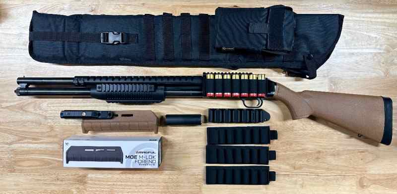 Mossberg 500 with accessories