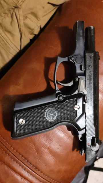 bersa 9mm pistol.jpg