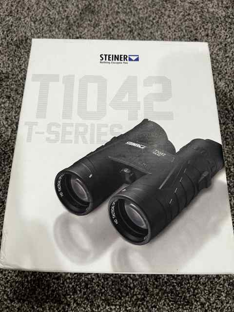 Steiner T1042 tactical series- NIB