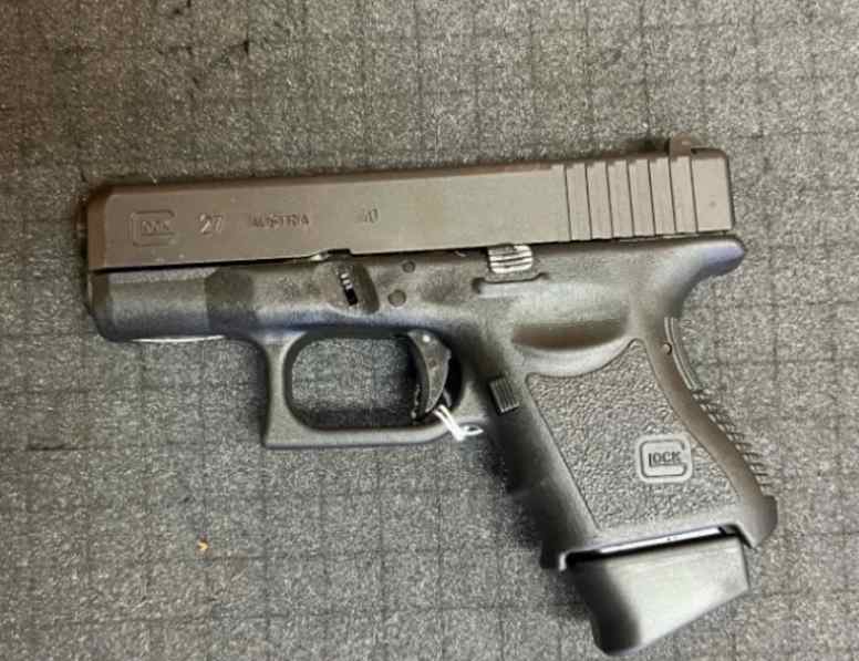 Used Glock 27 9mm…Comes with magazine