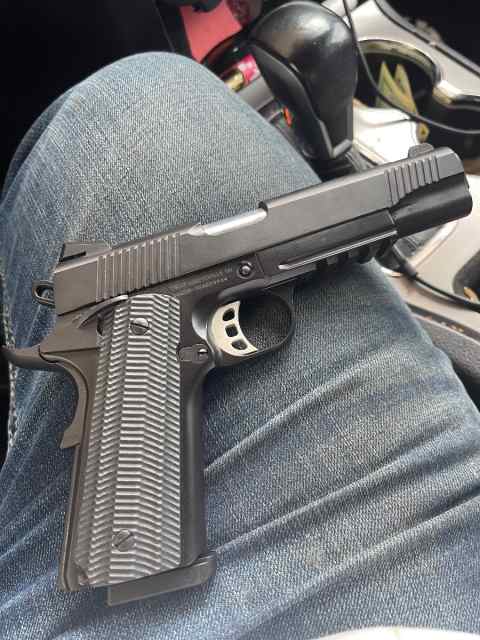 Tisas 1911 .45 ACP