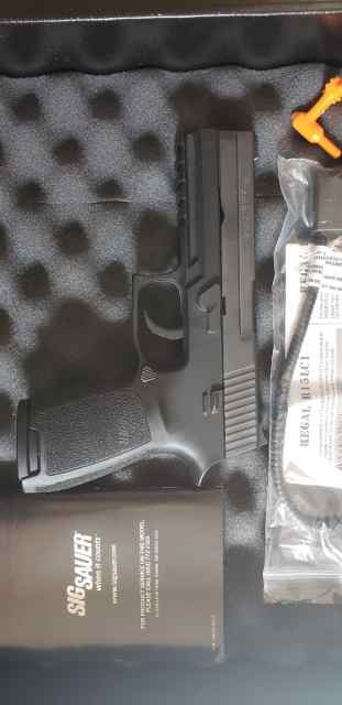 SIG P-250F .45 ACP 