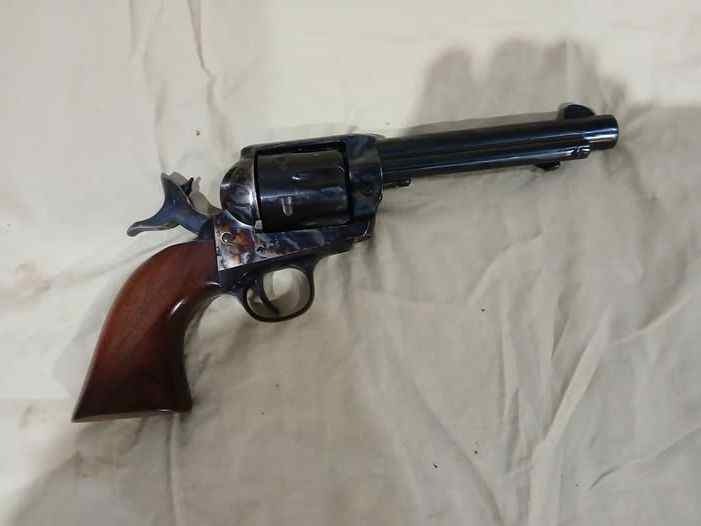 pistol.jpg