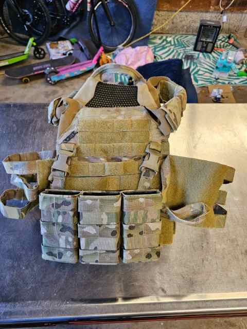 Crye jpc 2.0 with cevlar ceramic plates