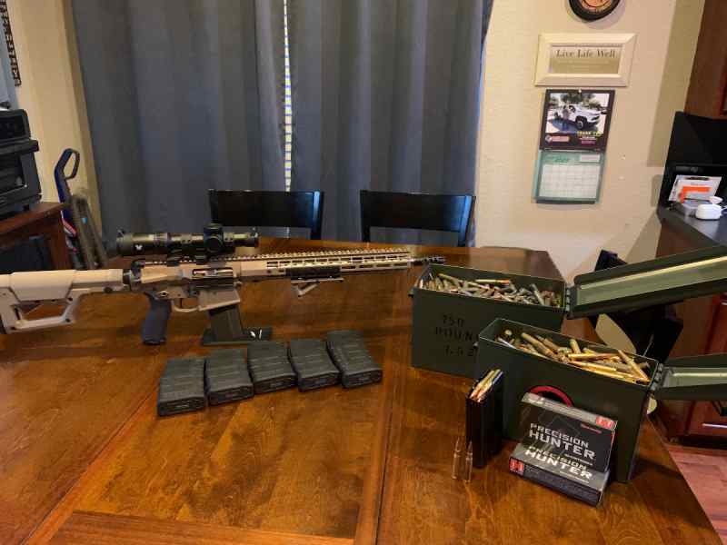 Aero Precision M5 w/ ammo