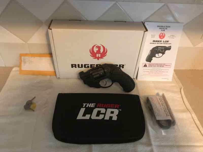 RUGER LCR .357Mag/38+P/38 Special with Accessories